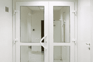 Ремонт пластиковых дверей